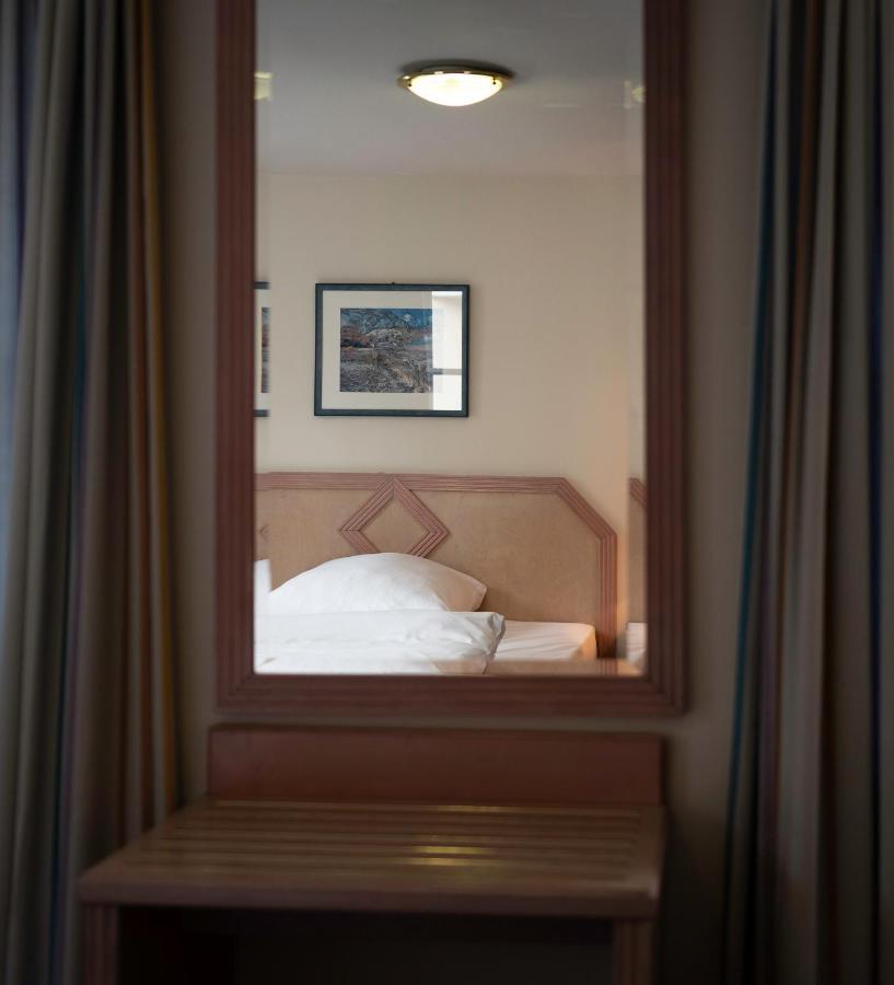 Aparthotel Staeffele *